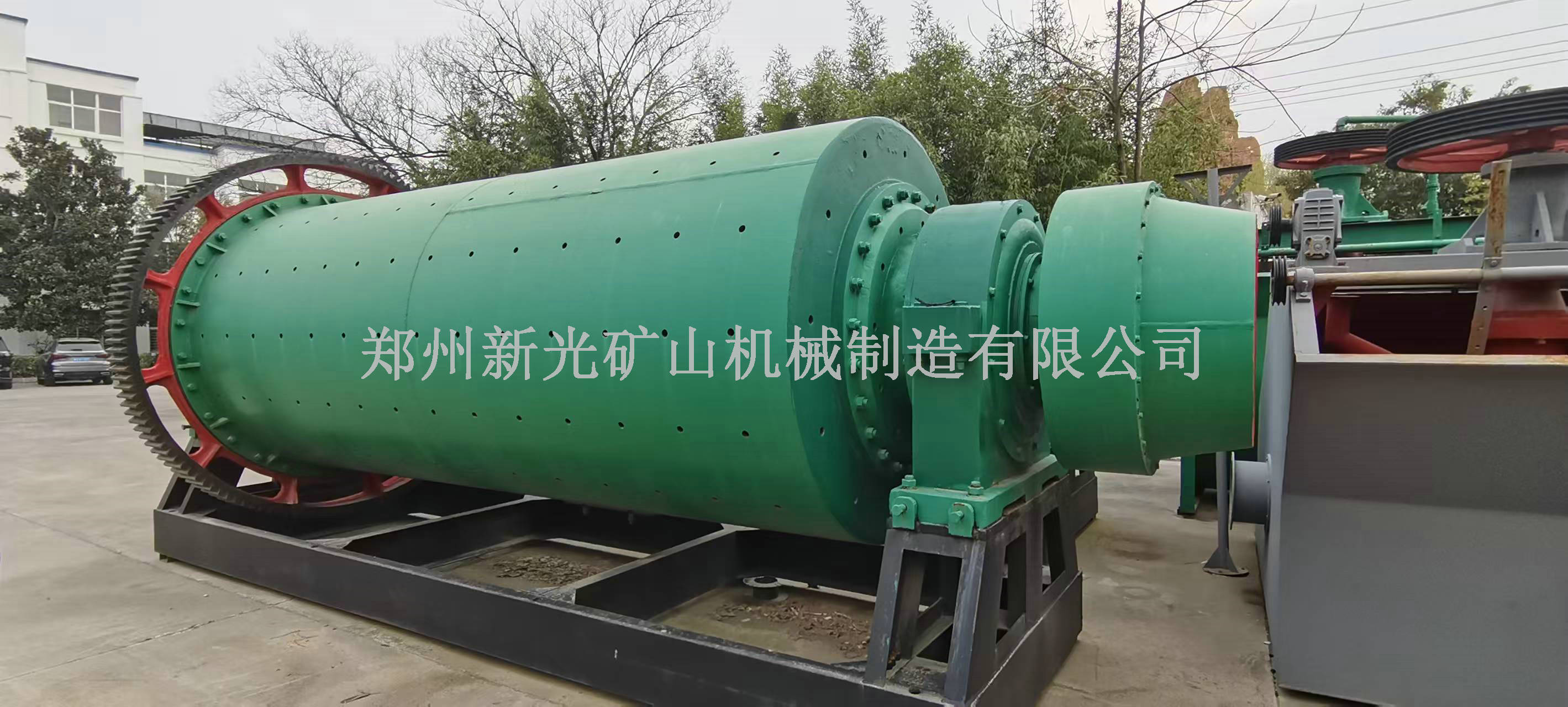 郑州新光球磨机厂家的各种型号系列球磨机图片